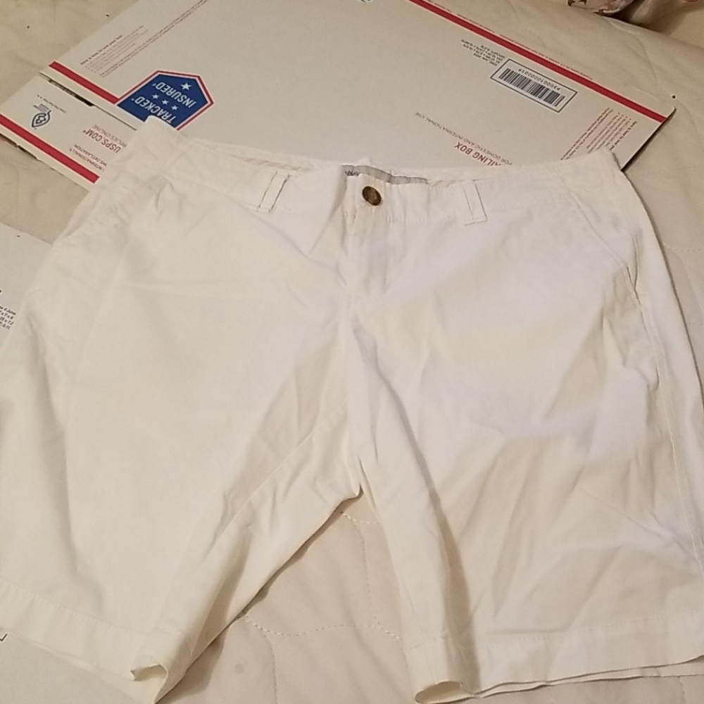 Old Navy white shorts